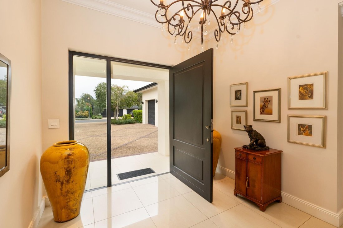 House in Paarl, Western Cape, South Africa 5 - 16273358