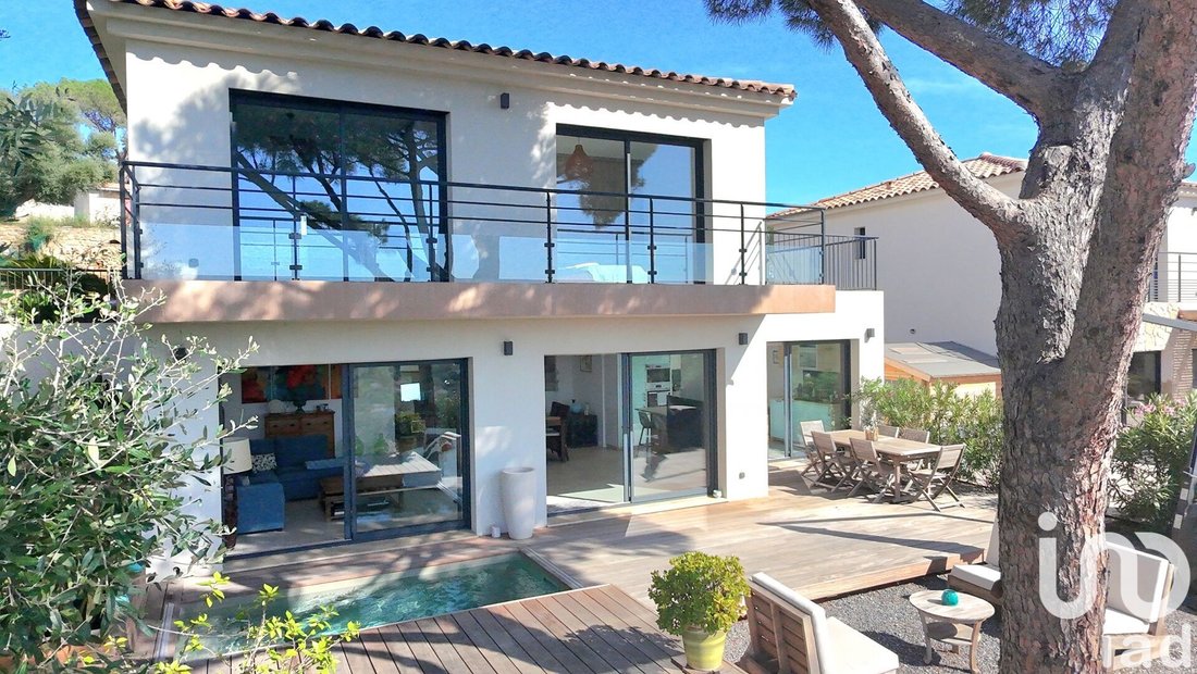 Haus in Le Lavandou, Provence-Alpes-Côte d'Azur, Frankreich 1 - 16160243