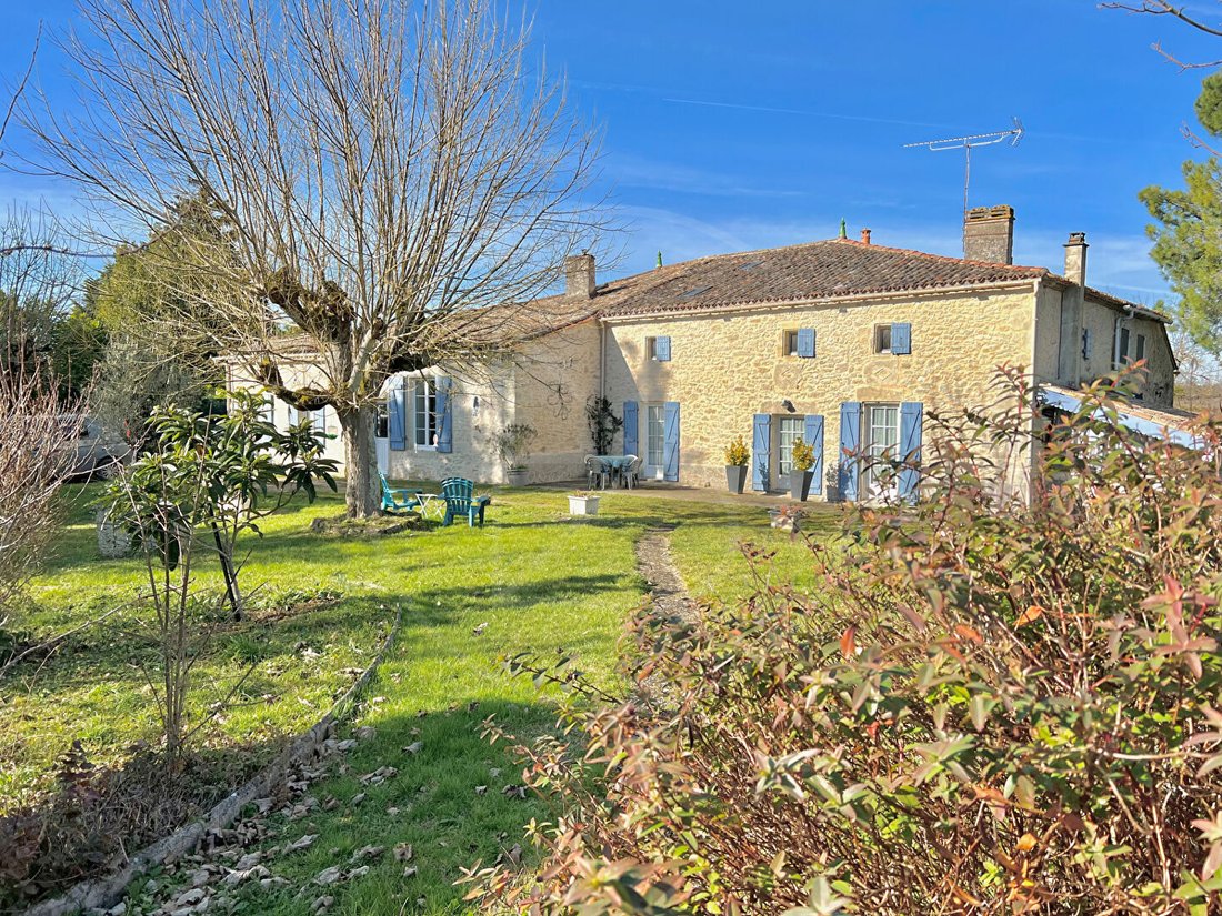 Villa in Gensac, Nouvelle-Aquitaine, France 1 - 16265144