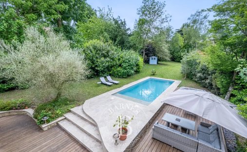 House in Le Plateau, Louveciennes, France 1