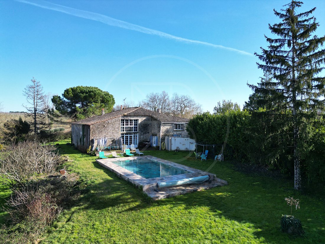 Villa in Gensac, Nouvelle-Aquitaine, France 2 - 16265144