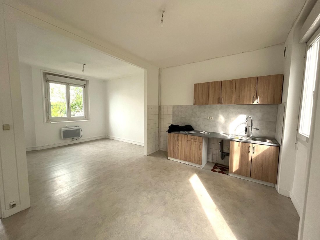 House in La Plaine, Saint-Loubes, France 2 - 16267832