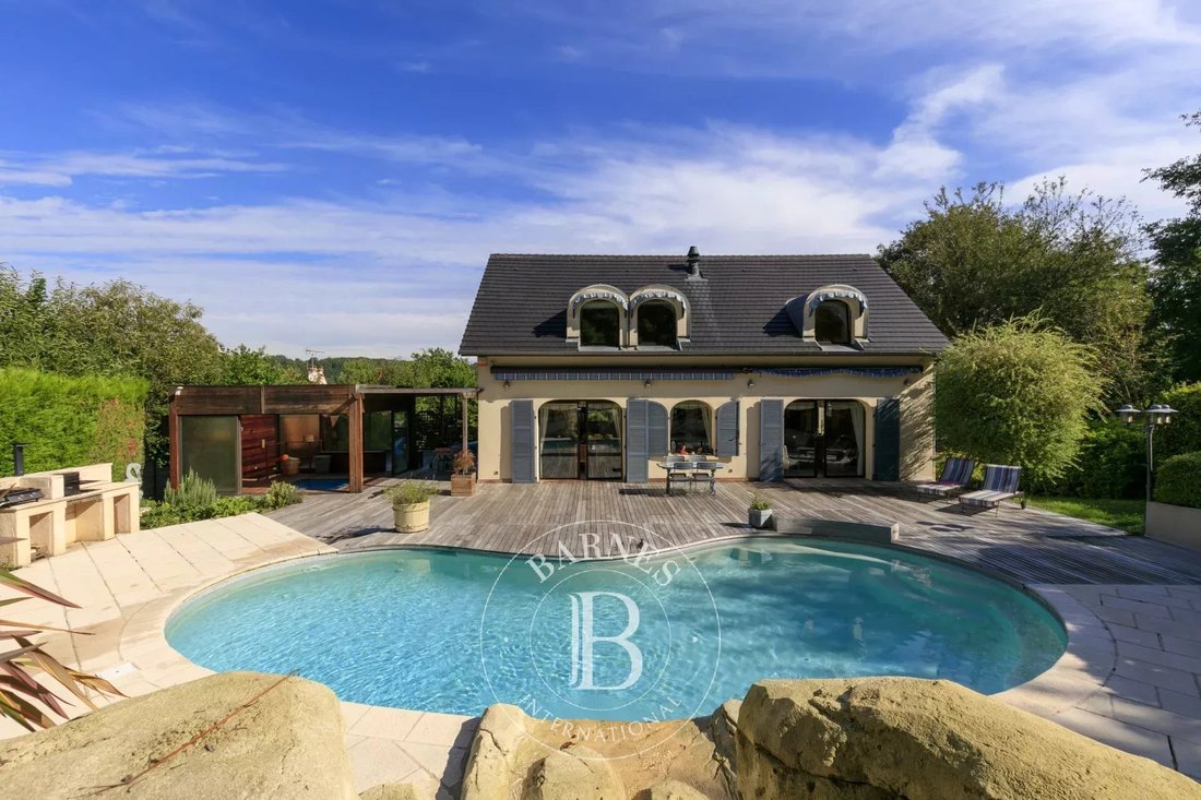 House in Vauhallan, Ile-de-France, France 1 - 16265582