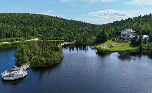 House in Sacré-Coeur, Quebec, Canada 1