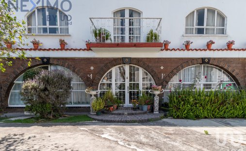 House in Santa Catarina Yecahuitzotl, Mexico City, Mexico 1
