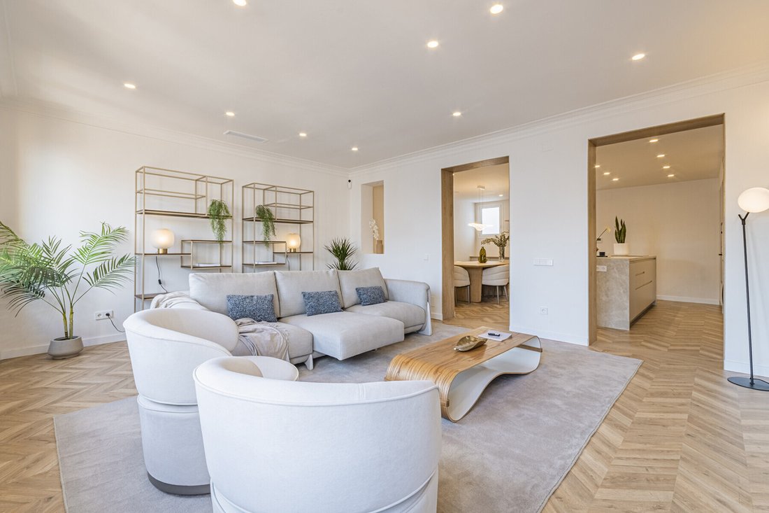 Apartment in Eixample, Barcelona, Spain 4 - 16270334