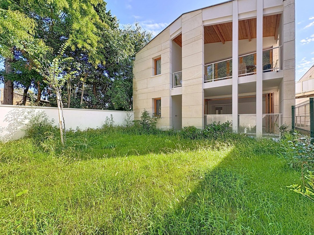 Apartment in Montagne des Chèvres, Villeneuve-lès-Avignon, France 2 - 16267845