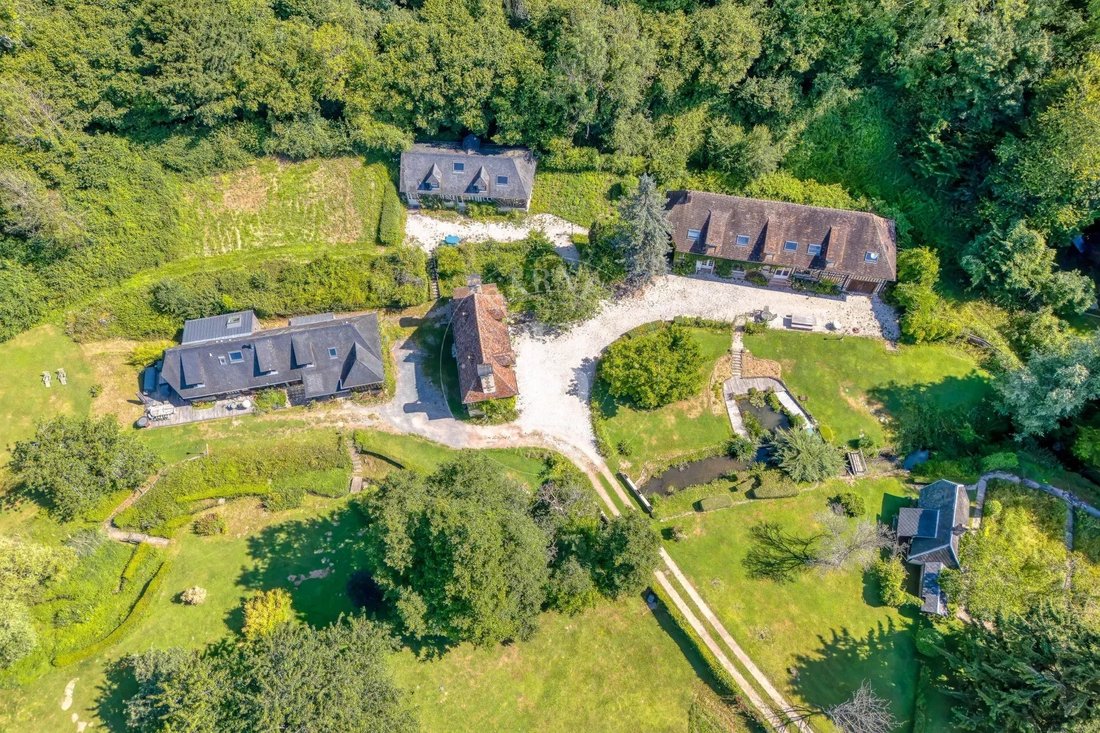 Estate in Manerbe, Normandy, France 3 - 16262857