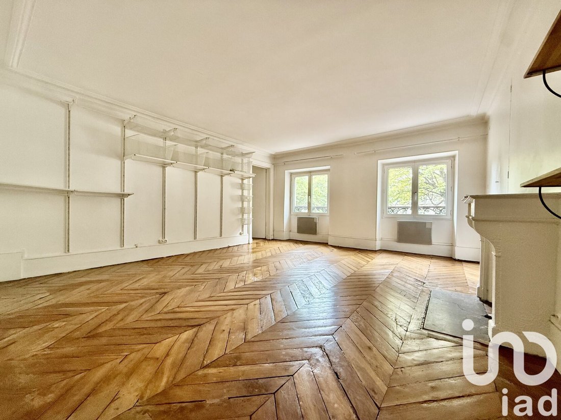 Apartment in Lorette-Martyrs, Paris 9e Arrondissement, Paris 3 - 16269389