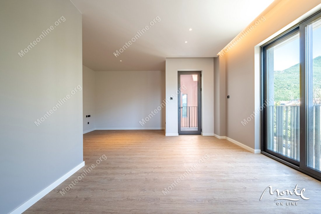 Apartment in Tivat, Tivat Municipality, Montenegro 2 - 16275160