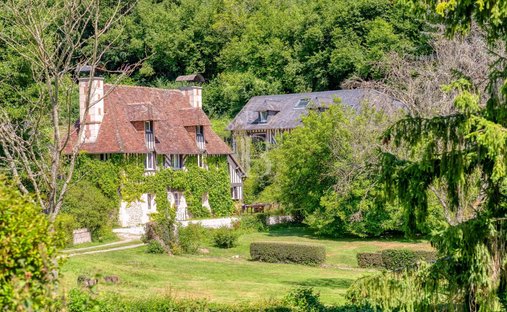 Estate in Manerbe, Normandy, France 1