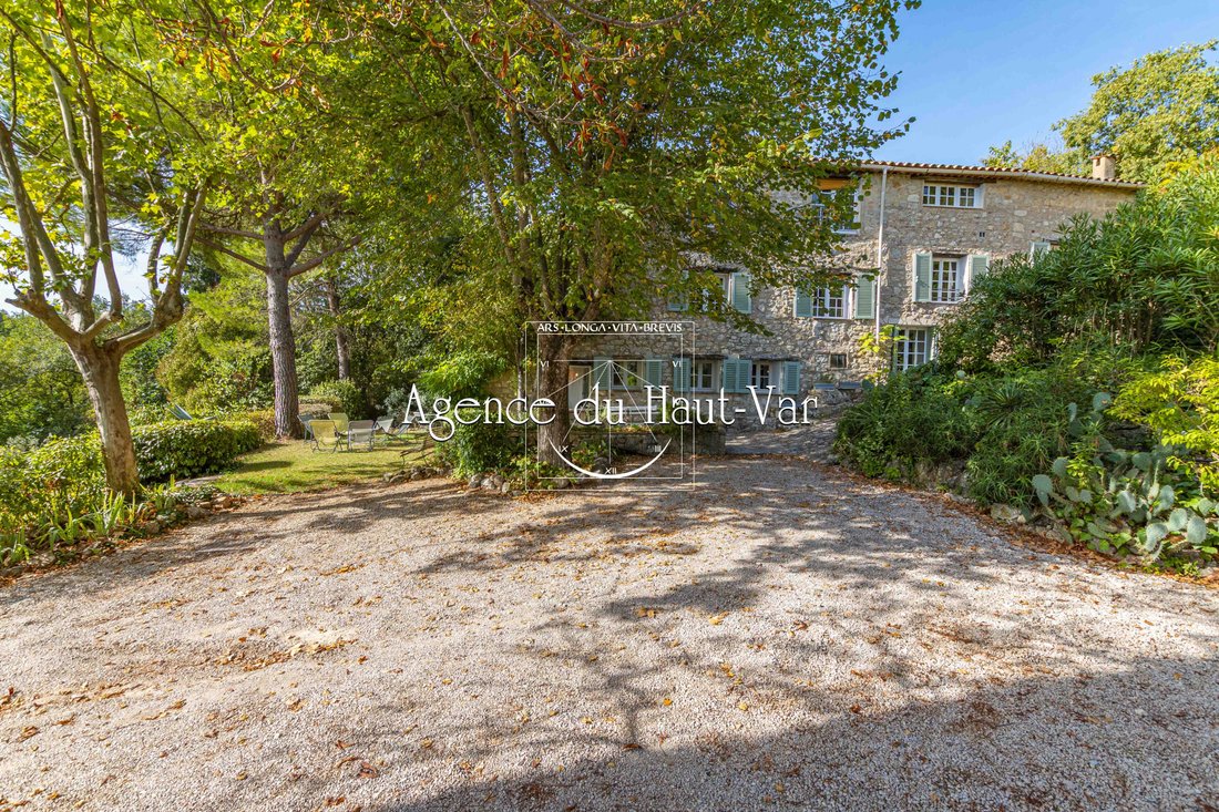 House in Fayence, Provence-Alpes-Côte d'Azur, France 2 - 16268403