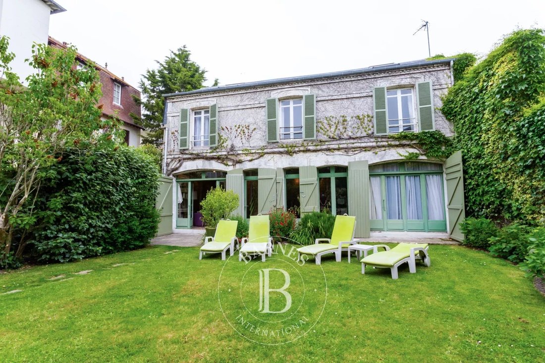 House in Deauville, Normandy, France 1 - 16264224