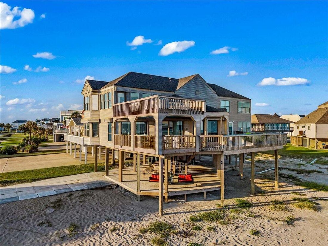 House in Galveston, Texas, United States 2 - 16267204
