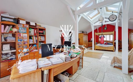 House in Neuilly-sur-Marne, Ile-de-France, France 1