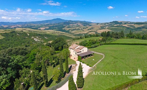 Villa à San Casciano dei Bagni, Toscane, Italie 1