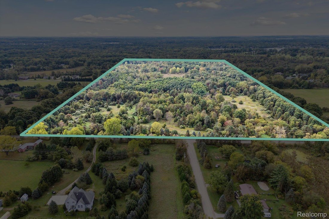 Land in Township of Hamburg, Michigan, United States 1 - 14797643