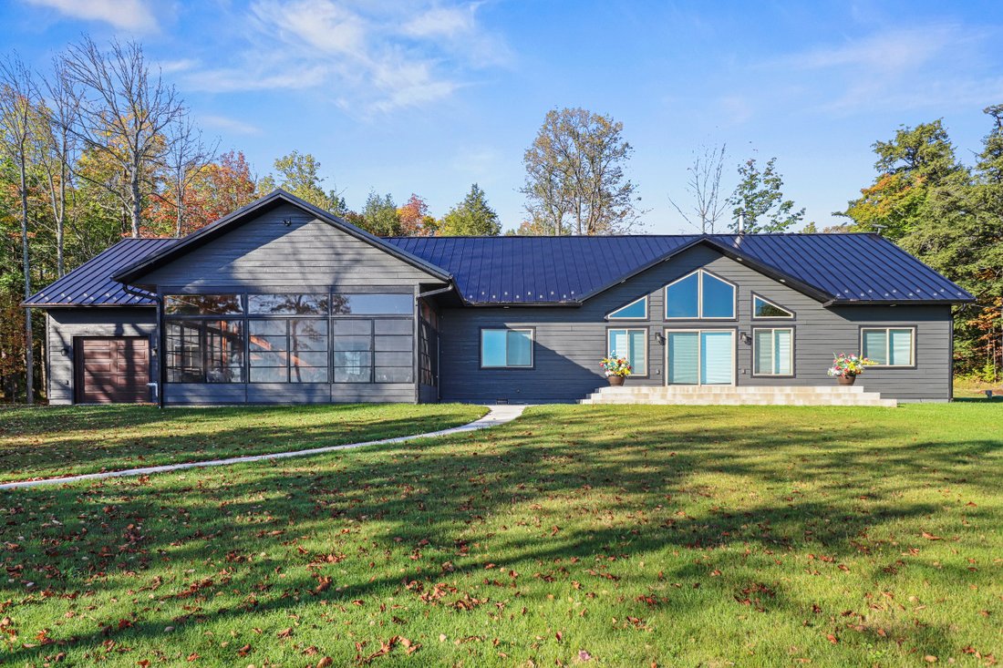 House in Marenisco, Michigan, United States 3 - 16267207