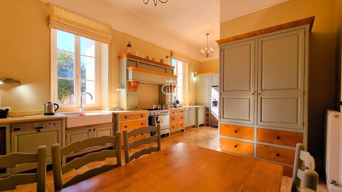 Château des Rêves: A Napoleonic Jewel in Bordeaux’s Golden Vineyards - 5