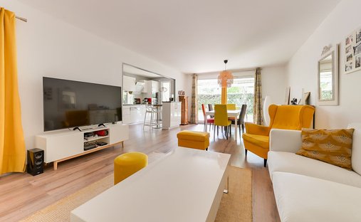 Apartment in Tassin le Bourg, Tassin-la-Demi-Lune, France 1