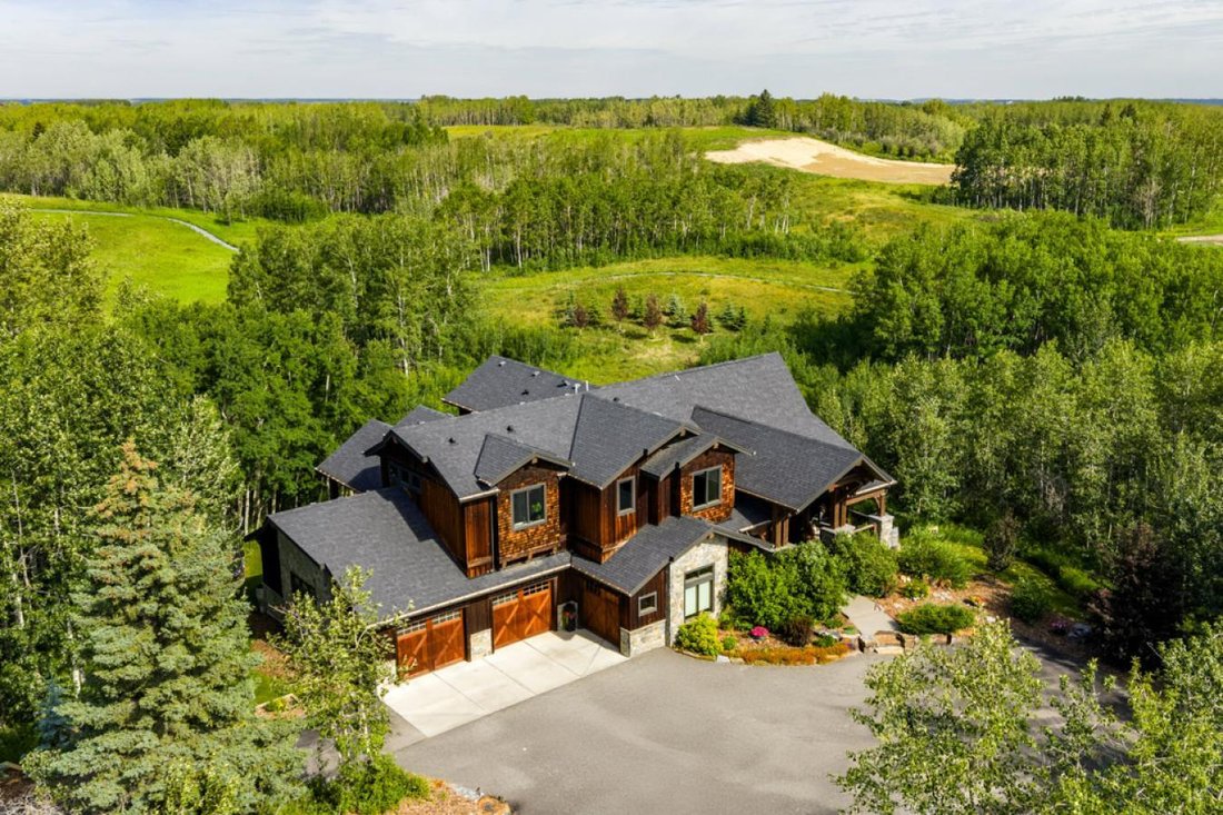 House in Rocky View County, Alberta, Canada 1 - 16270689