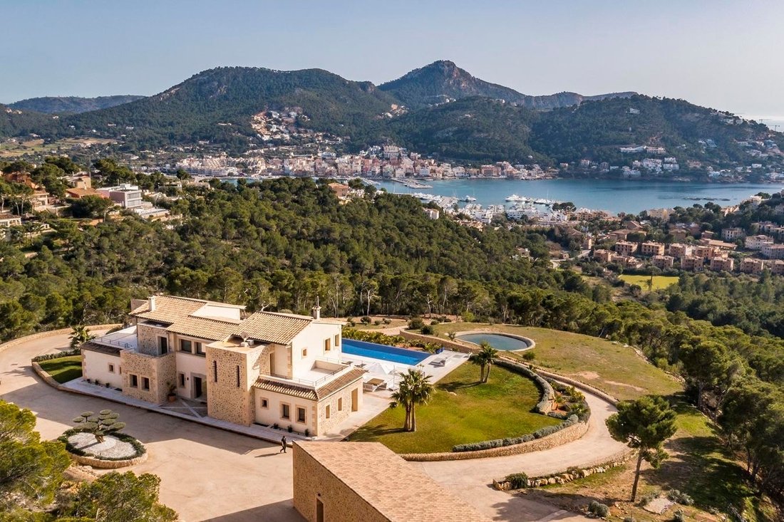 Villa in Llubi, Balearic Islands, Spain 2 - 13348056