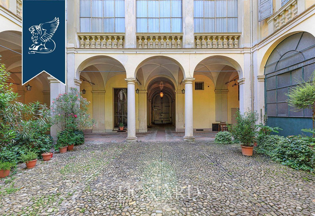 Villa in Public Gardens, Reggio Emilia, Italy 2 - 16269198