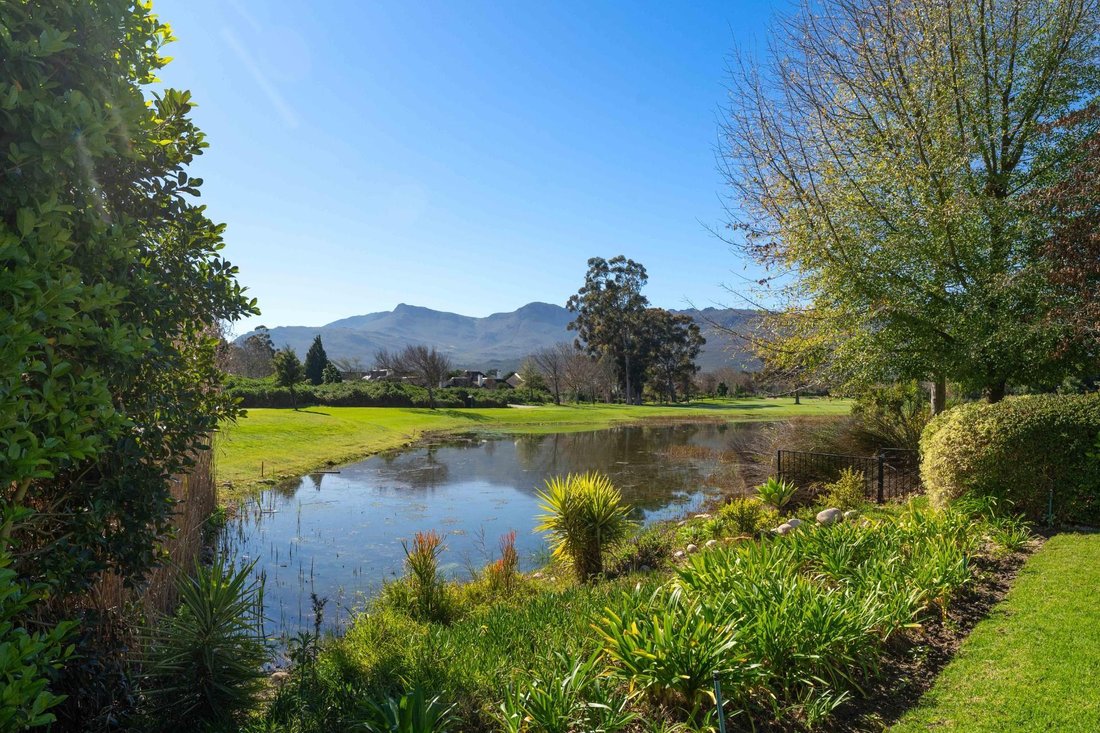 House in Paarl, Western Cape, South Africa 4 - 16273358