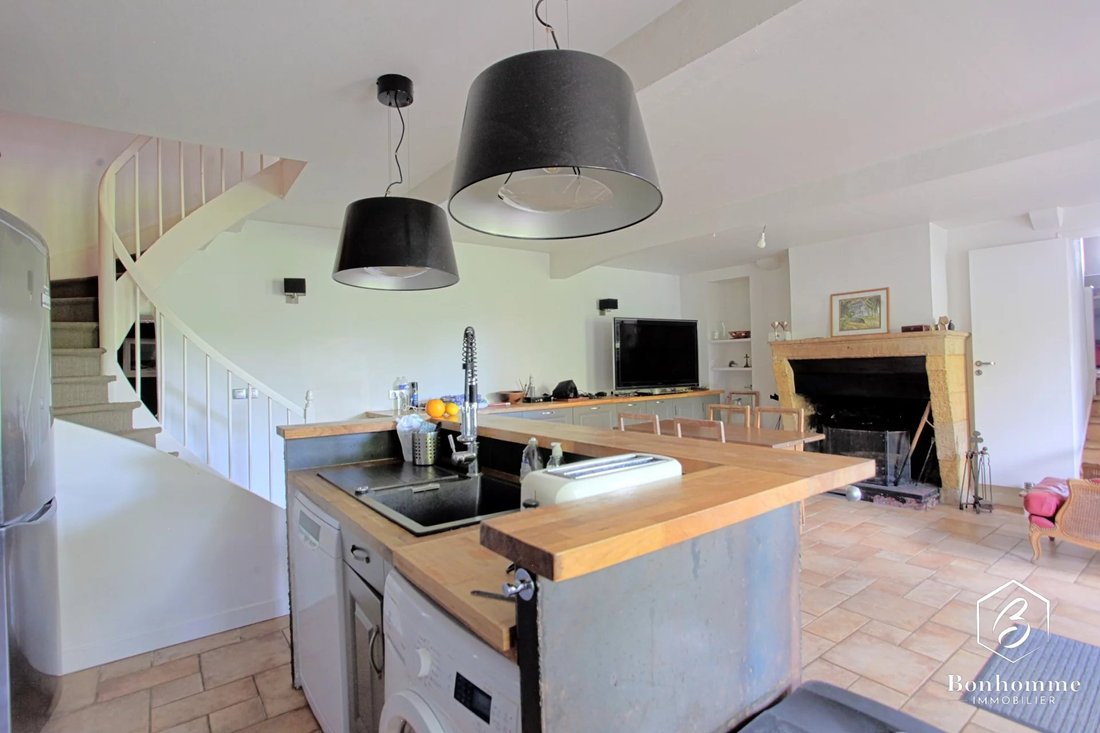 Townhouse in Saint-Caprais-de-Bordeaux, Nouvelle-Aquitaine, France 3 - 16265940