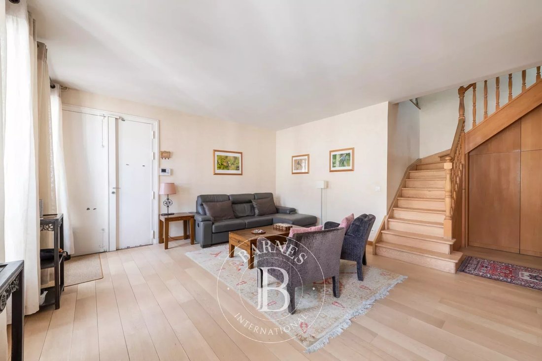 Apartment in Chaillot, Paris 16e Arrondissement, Paris 4 - 16263624