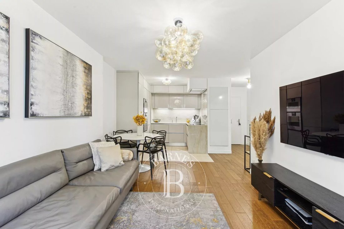 Apartment in Montreuil, Versailles, France 2 - 16266222