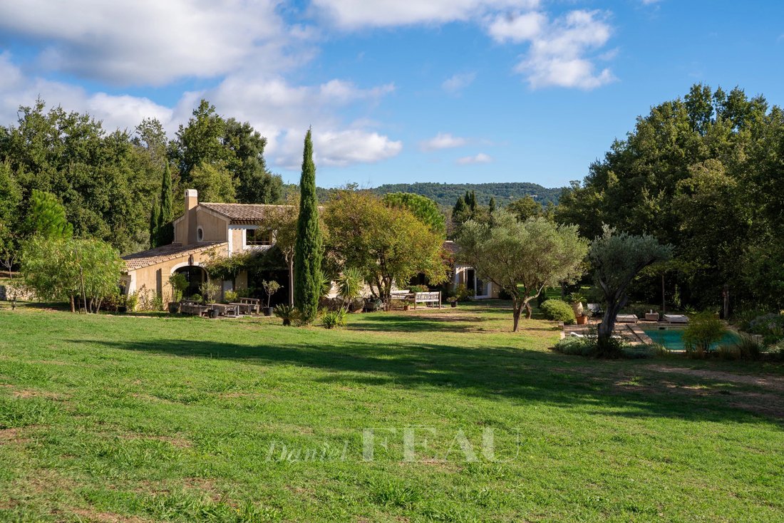 Estate in La Garde-Freinet, Provence-Alpes-Côte d'Azur, France 1 - 16265858
