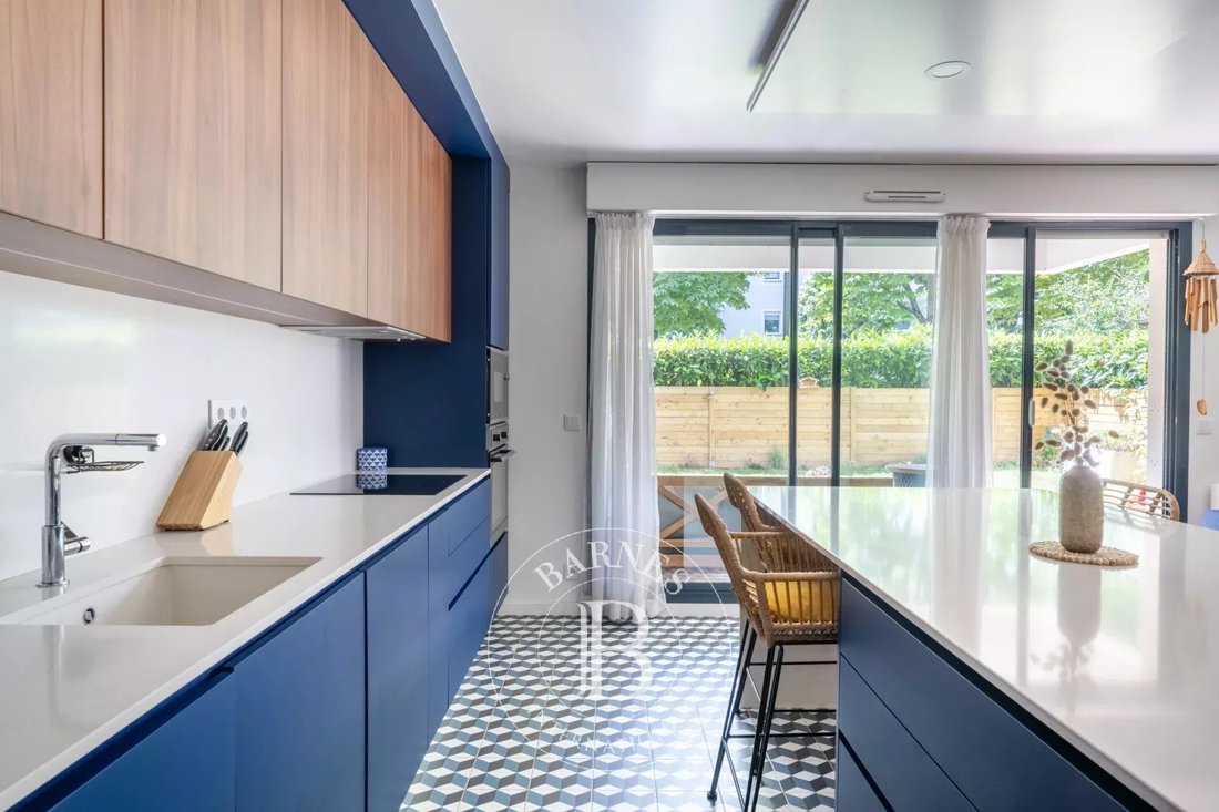 Apartment in Domaine National du Château, Versailles, France 1 - 16264762