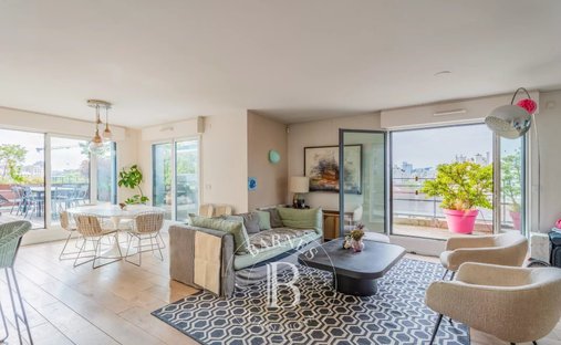Apartment in Parchamp–Albert Kahn, Boulogne-Billancourt, France 1