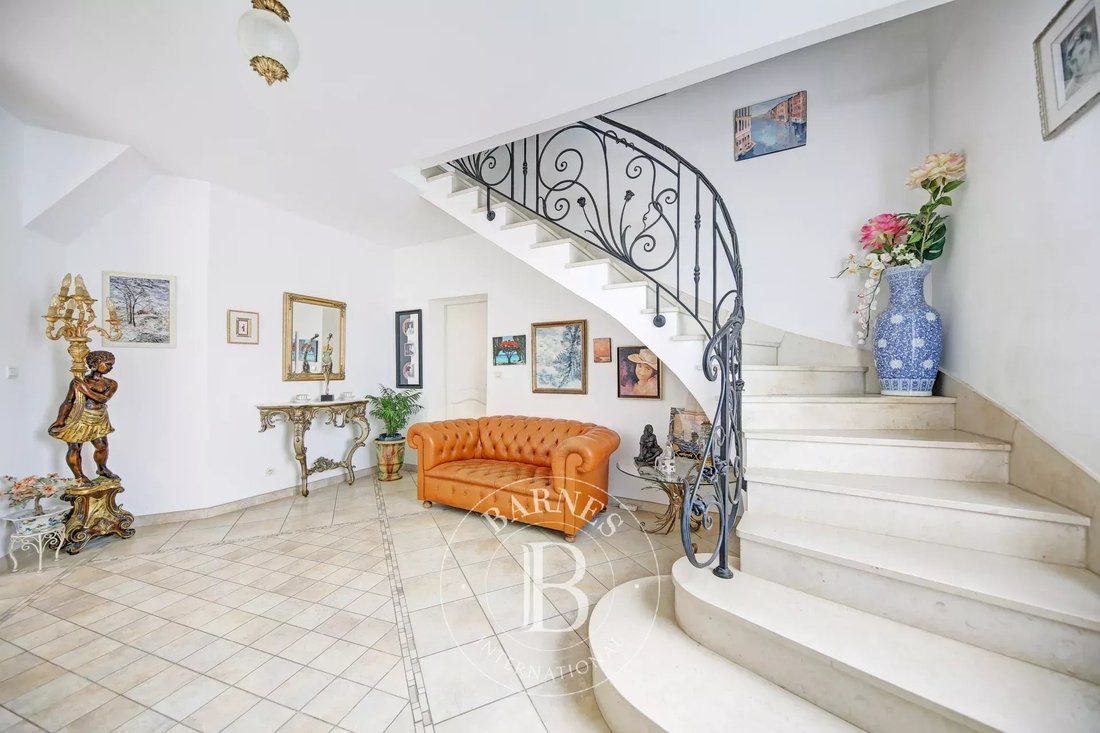 House in Crespieres, Ile-de-France, France 5 - 16266192