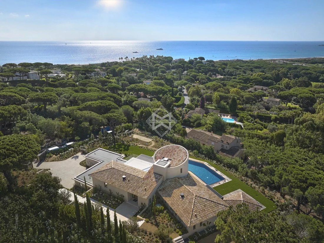 Villa in Ramatuelle, Provence-Alpes-Côte d'Azur, France 2 - 16269177