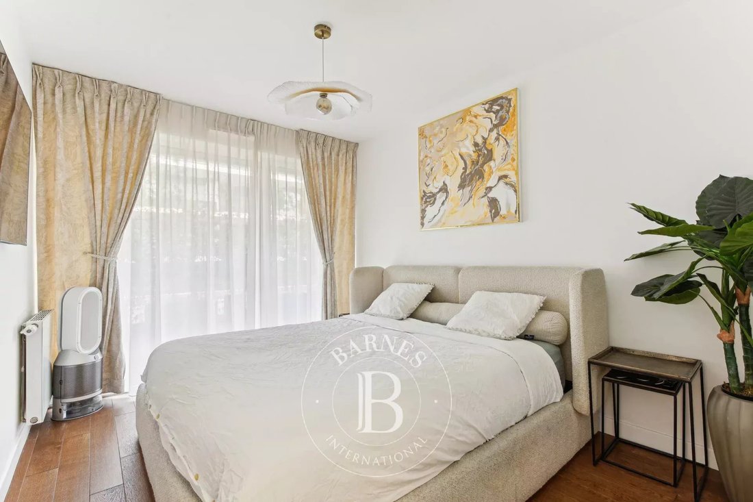 Apartment in Montreuil, Versailles, France 5 - 16266222