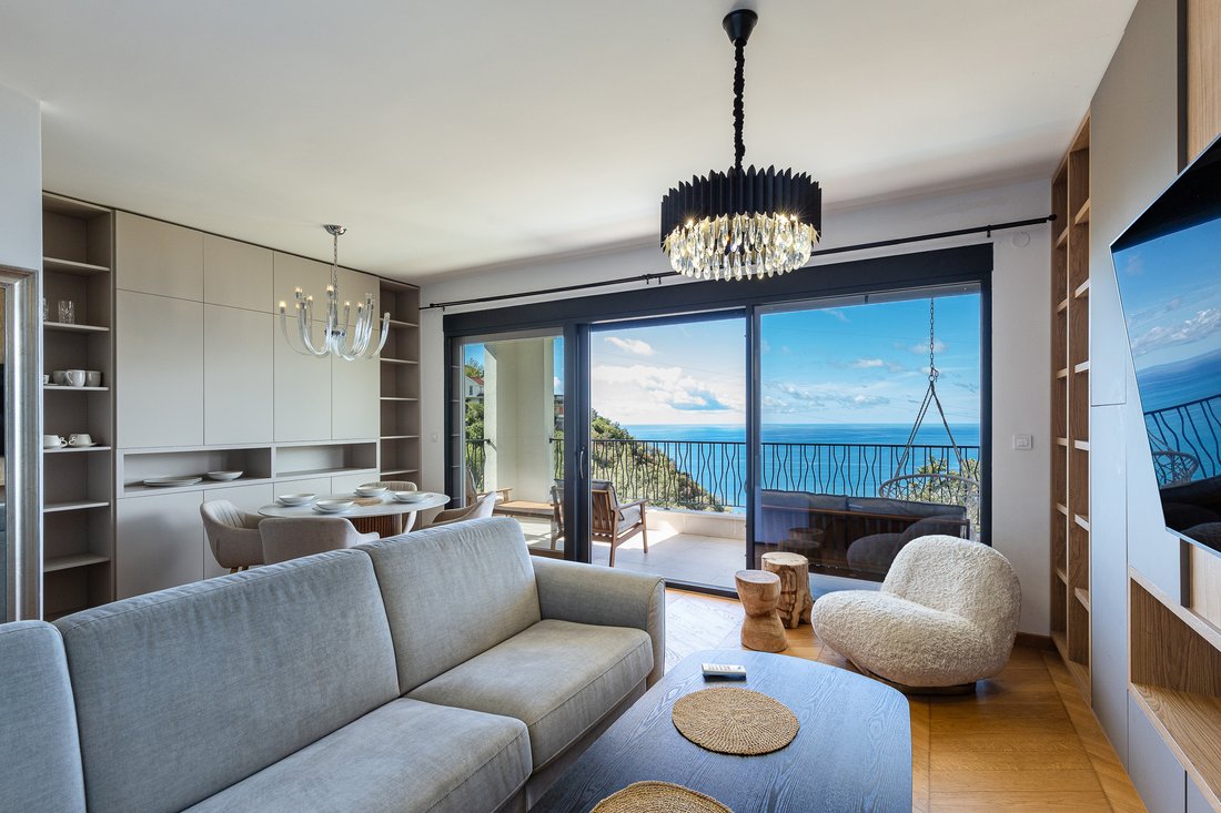 Apartment in Blizikuće, Budva Municipality, Montenegro 1 - 15629351