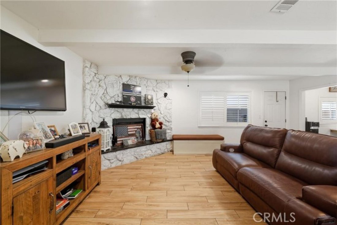 House in Chino, California, United States 2 - 16274462