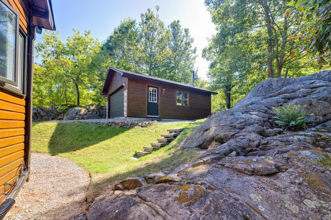 House in Val-des-Monts, Quebec, Canada 4 - 16274458