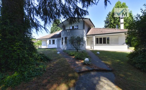 Villa in Carimate, Lombardy, Italy 1