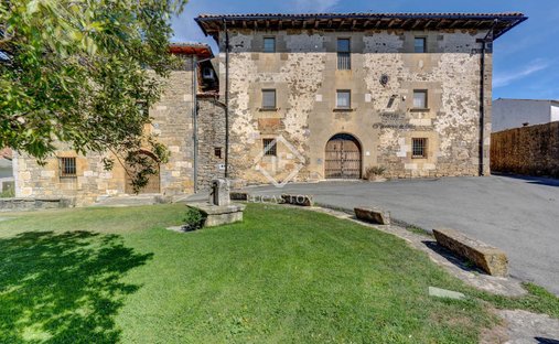 Villa in Valle de Ollo/Ollaran, Navarre, Spain 1