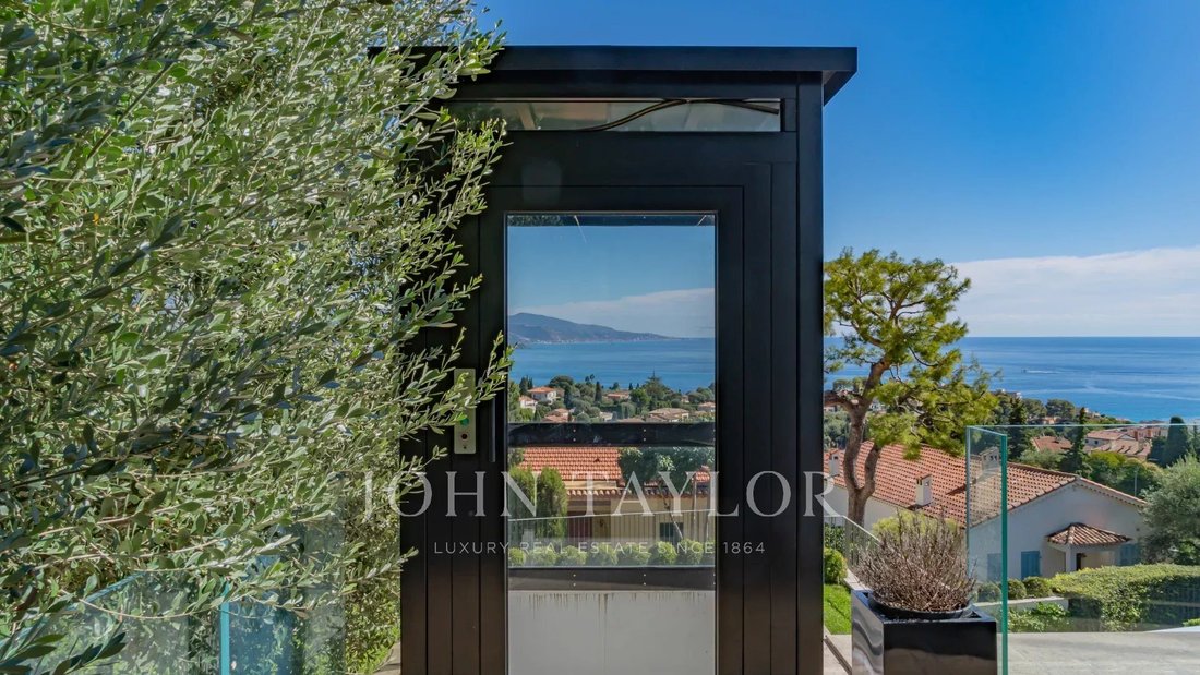 Villa in Village-Cros de Caste-Coupiere-Mont Gros, Roquebrune-Cap-Martin, France 1 - 16215567