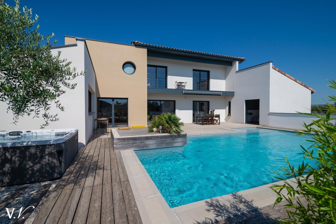 House in Saubens, Occitania, France 1 - 16268778