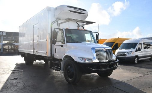 2019 International 4300 4300 Crew Cab in Miami, FL, United States 1