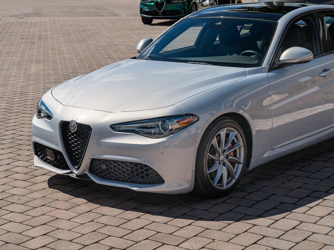 Sedan in Naples, FL 5 - 16203226