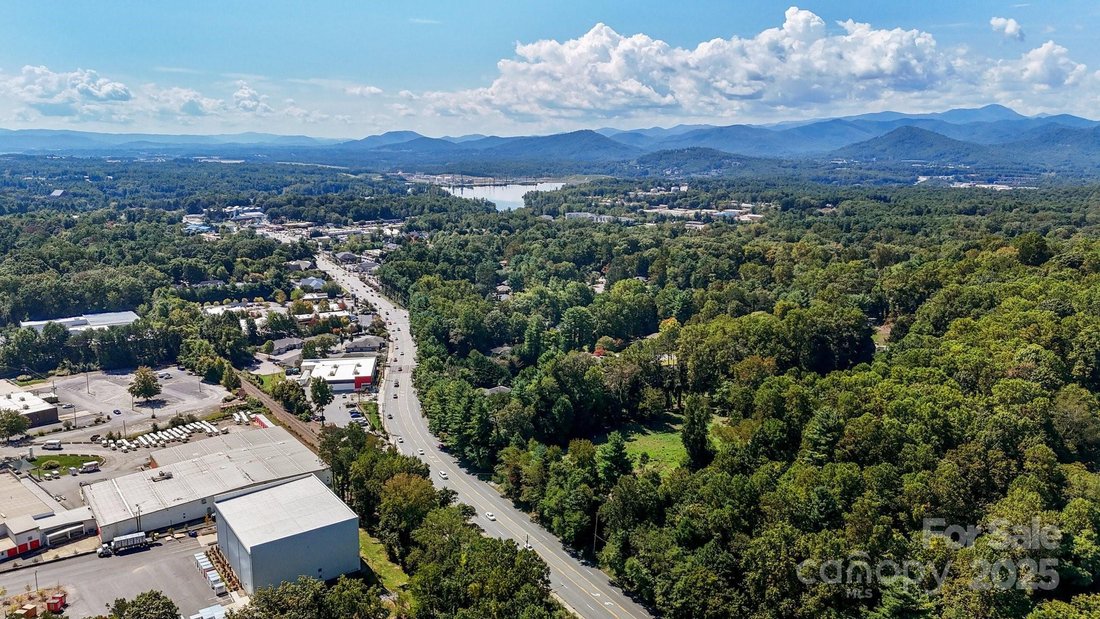 Land in Asheville, North Carolina, United States 3 - 14946015
