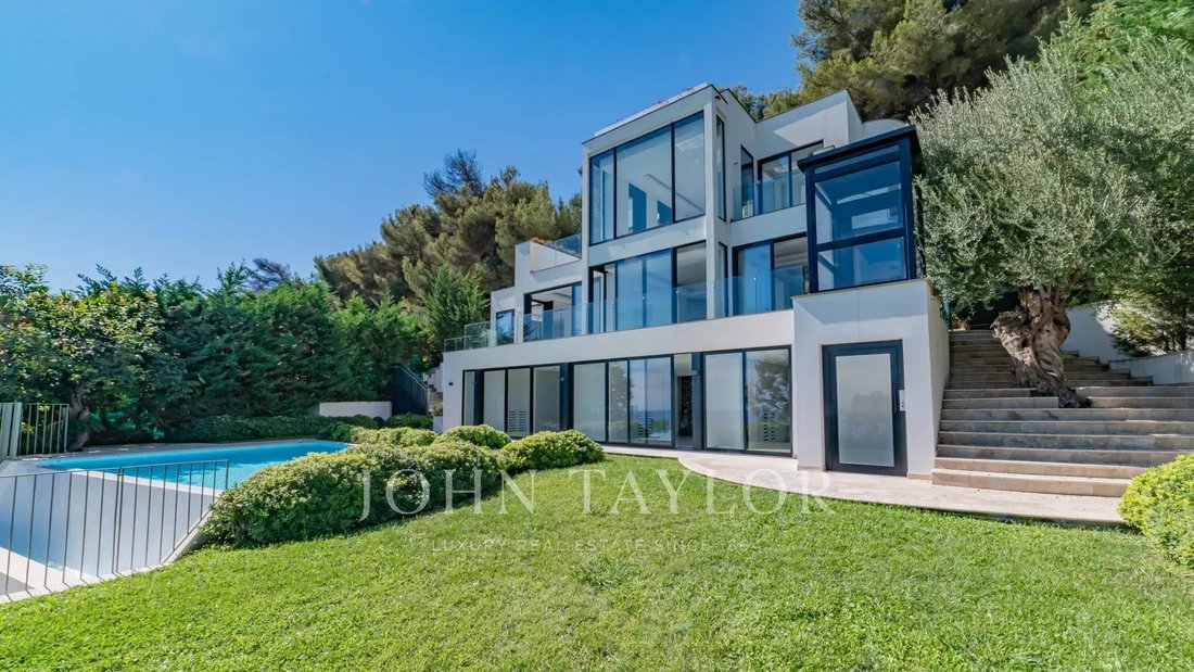 Villa in Village-Cros de Caste-Coupiere-Mont Gros, Roquebrune-Cap-Martin, France 2 - 16215567