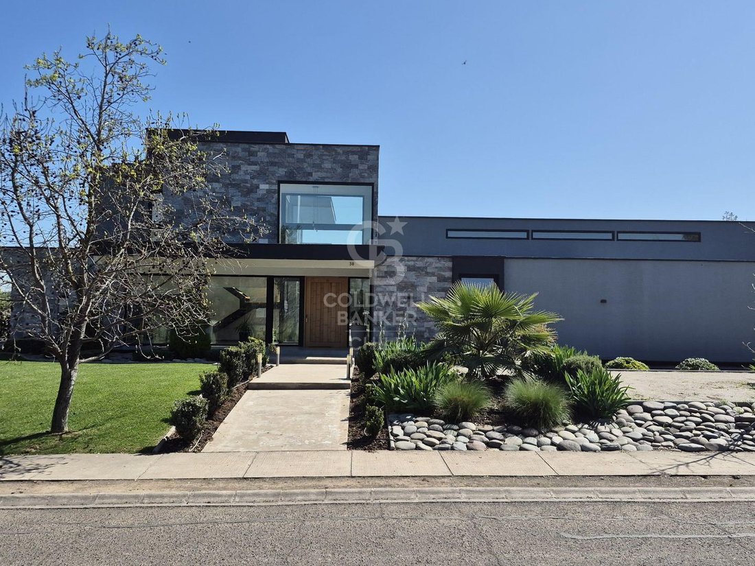 House in Chicureo, Santiago Metropolitan Region, Chile 2 - 16275788