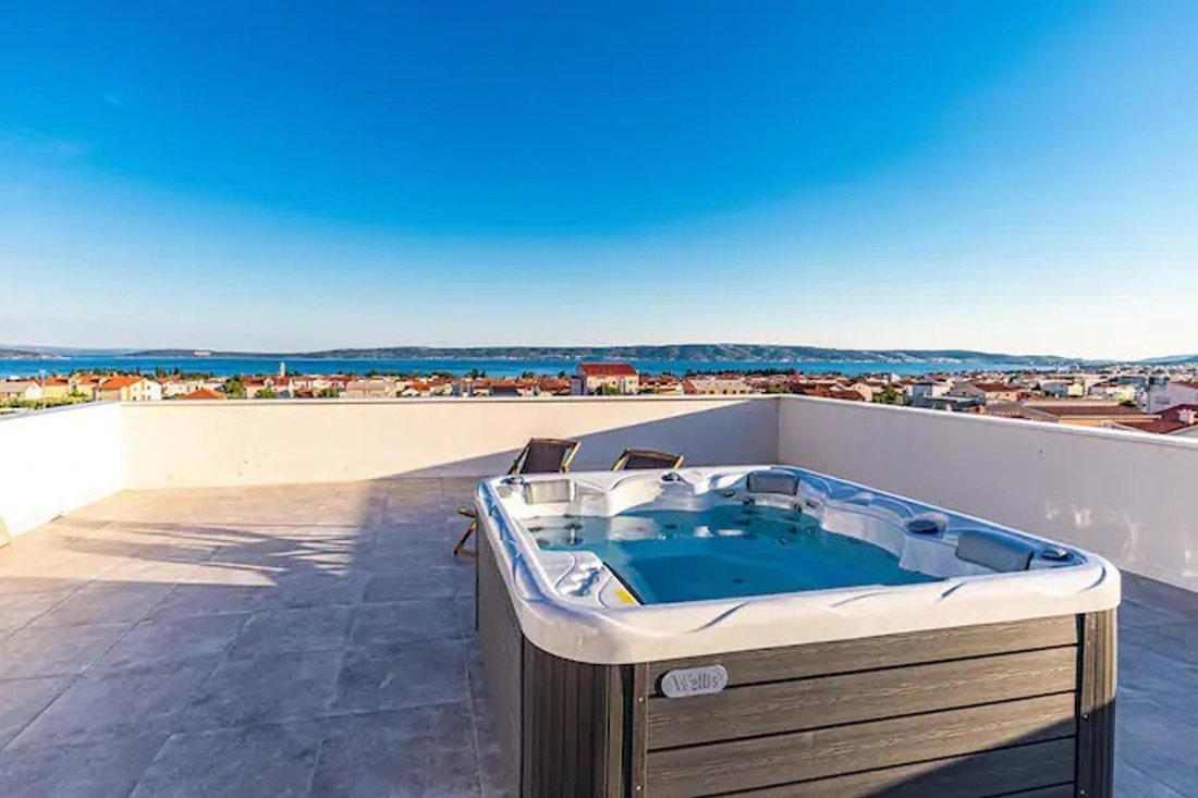 Villa in Kastel Luksic, Split-Dalmatia County, Croatia 5 - 16269163